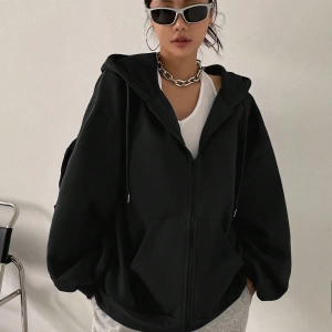 Kadın Renk Bloklu Bağcıklı Yaka Termal Astarlı Kapşonlu Sweatshirt, Uzun Kollu Üstler Model 5196