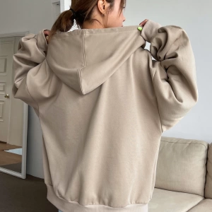 Kadın Renk Bloklu Bağcıklı Yaka Termal Astarlı Kapşonlu Sweatshirt, Uzun Kollu Üstler Model 5196