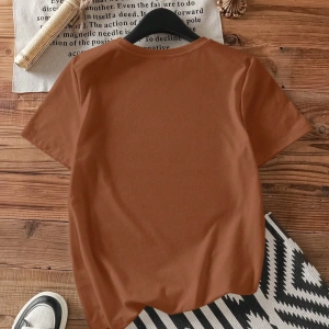 Kadın Renkli Yıldız Baskılı Kısa Kollu Tişört, Moda