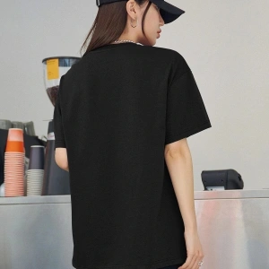 Kadın Siyah Airplane Baskılı Oversize T-shirt