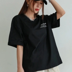 Kadın Siyah Exploration Baskılı Oversize Tişört