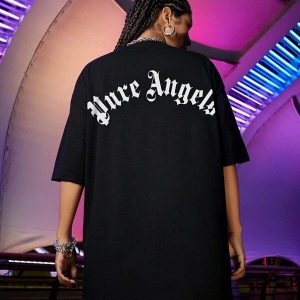 Kadın Siyah Pure Angels Baskılı Oversize Bisiklet Yaka Tişört