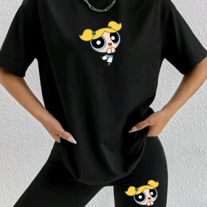 Kadın Siyah Toparlayıcı Tayt Ve Tshirt Kombini Alt-üst Takım