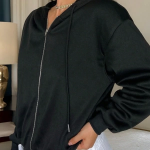 Kadın Uzun Kollu Pentagram Baskılı Basit Kapüşonlu Günlük Sweatshirt Model 5183