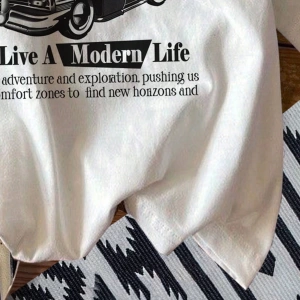 Kadın Yaz Kiraz Basit Baskılı Desen Yuvarlak Yaka Tişört Moda ve Çok Yönlüdür.