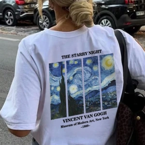 Kadın Yaz Kişiselleştirilmiş Harf Baskılı Desen Yuvarlak Yaka Tişört Moda ve Çok Yönlü Kadın