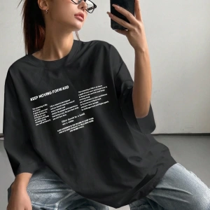 Kadın Yaz Slogan Baskılı Yuvarlak Yaka Büyük Boy Kısa Kollu Günlük Tişört İLERLEMEYE