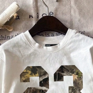 Kadın Yaz Yeni Minimalist Kiraz Ve Slogan Baskılı Rahat Tatil Stili Gevşek Ve Çok Yönlü Yuvar