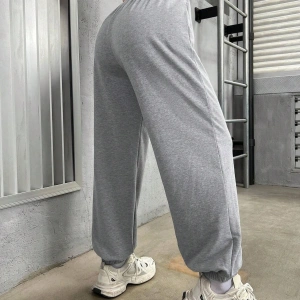 Kadın Yazılı Desenli Elastik Etekli Jogger Eşofman Altı