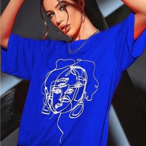 Kadın Yüz Baskı Detaylı Oversize T-shirt