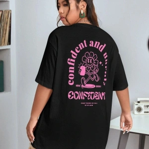 Kadınsiyah Confied Baskılı Bisiklet Yaka Tshirt