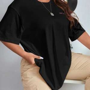 Kadınsiyah Confied Baskılı Bisiklet Yaka Tshirt