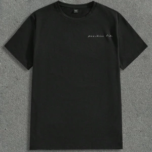 Kahve Rengi Slim Fit Örme Tişört, Minimalist ve Şık Günlük Giyim