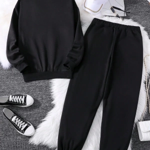 Kalp Baskılı Termal Astarlı Sweatshirt ve Bağcıklı Bel Eşofman Altı