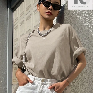 Kalp ve Slogan Grafikli Oversize Tişört