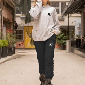 Kapşonlu Kadın Siyah Renkli 2 Iplik Polarlı Eşofman Takımı Cy84201