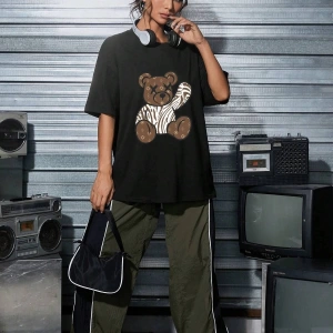 Karikatür ve Grafik tasarım Oversize T-shirt Cartoon/Letter serisi kod104