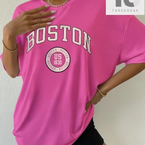 Karikatür ve Harf Grafik Düşük Omuz Tişört