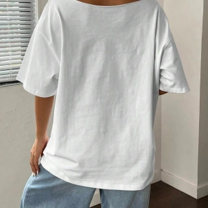 Kayık Yaka 76 Baskılı Oversize %100 Pamuk