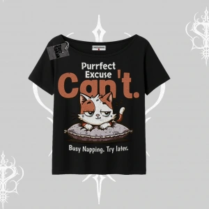 Kedi Baskılı Cant Busy Napping Y2K  Kayık Yaka Tshirt