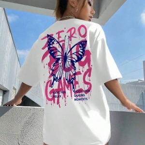 Kelebek & Slogan Grafikli Düşük Omuz Oversize Tişört