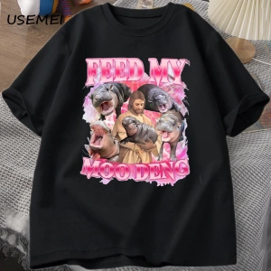 Komik Meme İsa Holding Moo Deng T-Shirt Hippo Moo Moo Dang sevgilisi Tshirt tayland hayvan gr 2995
