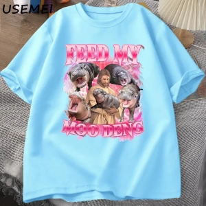 Komik Meme İsa Holding Moo Deng T-Shirt Hippo Moo Moo Dang sevgilisi Tshirt tayland hayvan gr 2995