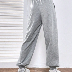 Letter & Butterfly Print Slant Pocket 4 Mevsim Eşofman