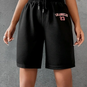 Letter Graphic Drawstring Waist Şort