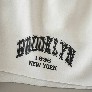 Letter Graphic Drawstring Waist Şort