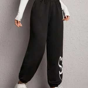 Letter Graphic Elastic Waist 4 Mevsim Eşofman