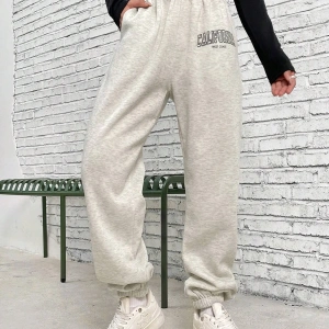 Letter Graphic Elastic Waist 4 Mevsim Eşofman