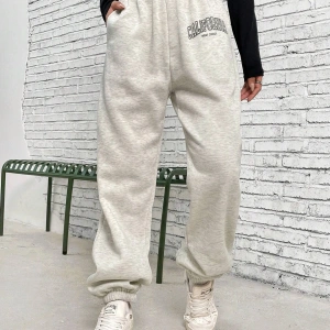 Letter Graphic Elastic Waist 4 Mevsim Eşofman