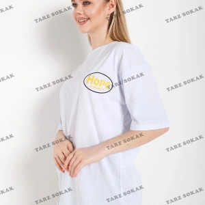 Logo Baskılı Beyaz Tişört