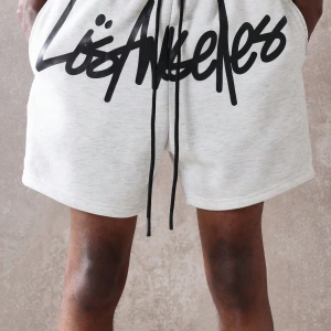 Los Angeles Grafikli Drop Crotch Kısa