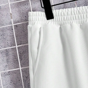 Manfinity Homme Beyaz Örme Erkek Kısa Kollu Tişört ve Şort Takımı