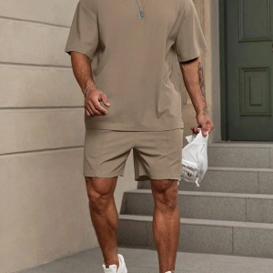 Manfinity Homme Erkek Düz Bol Bel Şortu