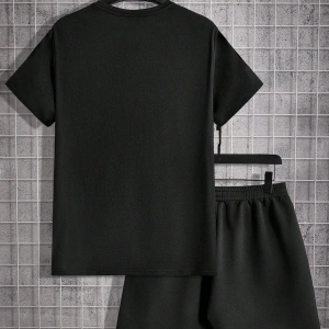 Manfinity Homme Erkek Mektup Baskılı Kısa Kollu Tişört ve Şort TakımıTişört ve Şort Takımı