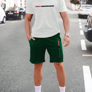 Manfinity Homme Erkek Slogan Grafik Bel Şort Takımı