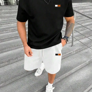 Manfinity Homme Erkek Yazlık Mektup Baskılı Yuvarlak Tişört ve Şort Takımı