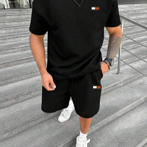 Manfinity Homme Erkek Yazlık Mektup Baskılı Yuvarlak Tişört ve Şort Takımı