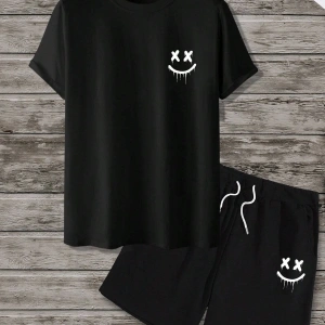 Manfinity Hypemode Erkek Baskılı Kısa Kollu Tişört Ve Şort Takımı