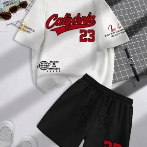 Manfinity Hypemode Erkek Günlük Mektup Baskılı Kısa Kollu Tişört ve Şort TakımıTişört ve Şort Takımı