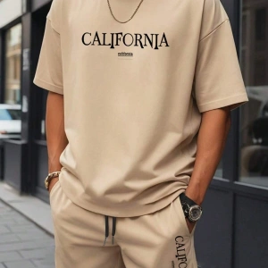 Manfinity Hypemode Erkek Mektup ollu Günlük Tişört Ve Şort Takımı