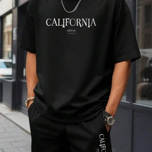 Manfinity Hypemode Erkek Mektup ollu Günlük Tişört Ve Şort Takımı