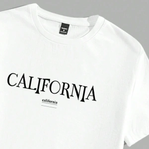 Manfinity Hypemode Erkek Mektup ollu Günlük Tişört Ve Şort Takımı