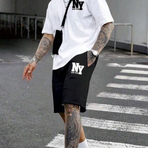 Manfinity Hypemode Erkek Yazlık Rahat Örme Kısa Kollu Tişört ve Şort Harf Baskılı