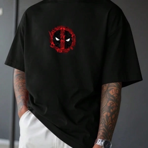 Marvel Erkek Günlük Deadpool Logo Baskılı Yuvarlak Yaka Kısa Kollu Siyah Tişört, Yaz