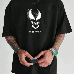Marvel Erkek Minimalist Lethal Venom Baskılı Yuvarlak Yaka Kısa Kollu Tişört, Siyah Yazlık Ti