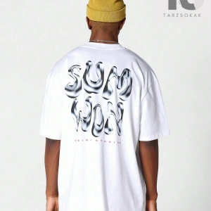 Men Astronot ve Sloganlı Grafik Tişört